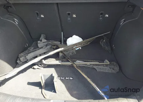 2021 Nissan Kicks Sr Xtronic Cvt z USA, uszkodzony, nr VIN 3N1CP5DV7ML522339